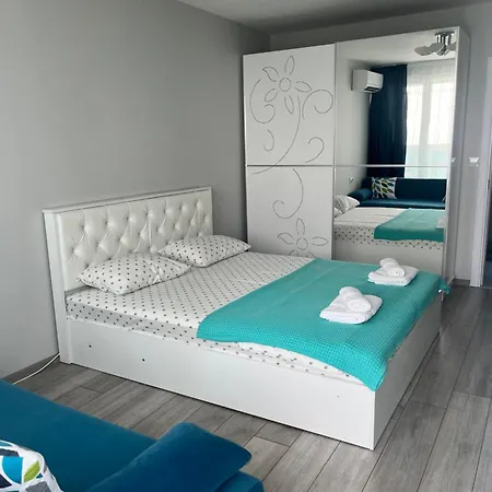 Lazur Sea 2bd Апартамент